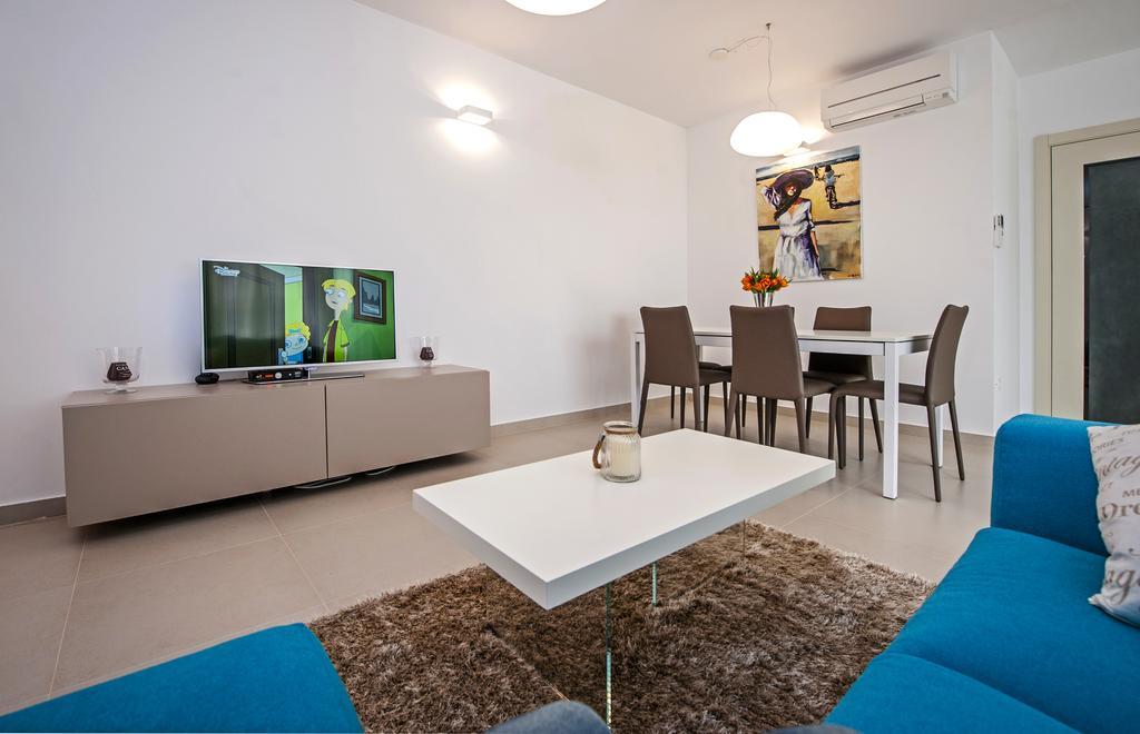Sunset Luxury Apartment Ρόβινι Εξωτερικό φωτογραφία
