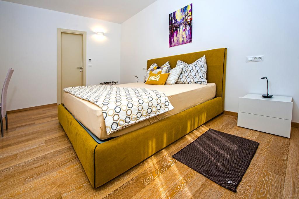 Sunset Luxury Apartment Ρόβινι Εξωτερικό φωτογραφία